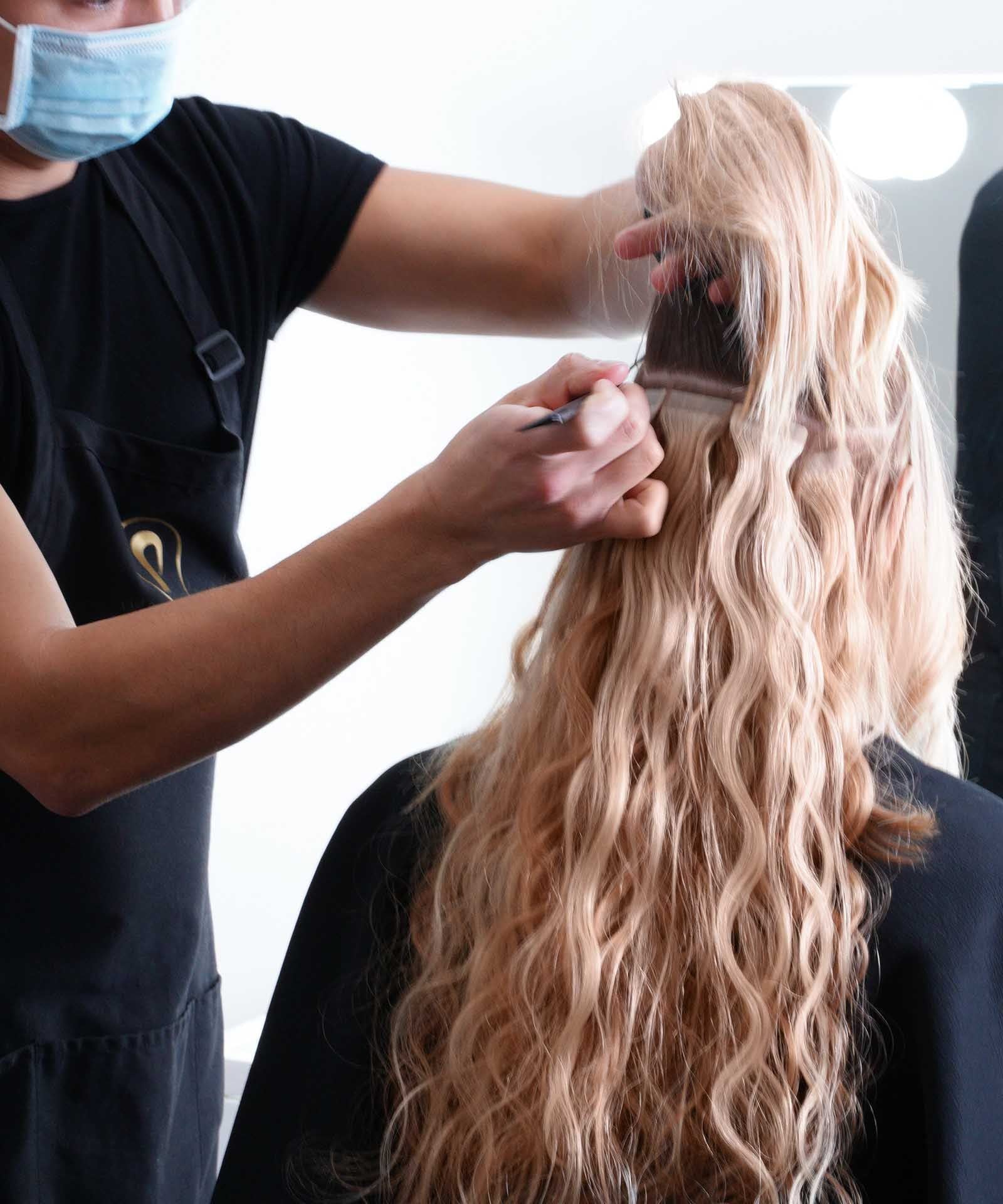 Wavy Classic Tape-In Hair Extensions