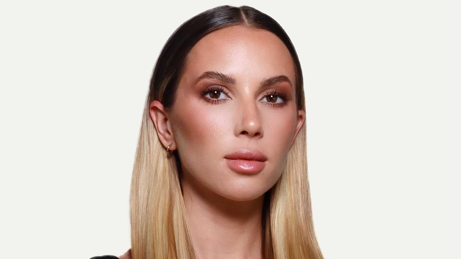 Straight Classic Tape-In Hair Extensions